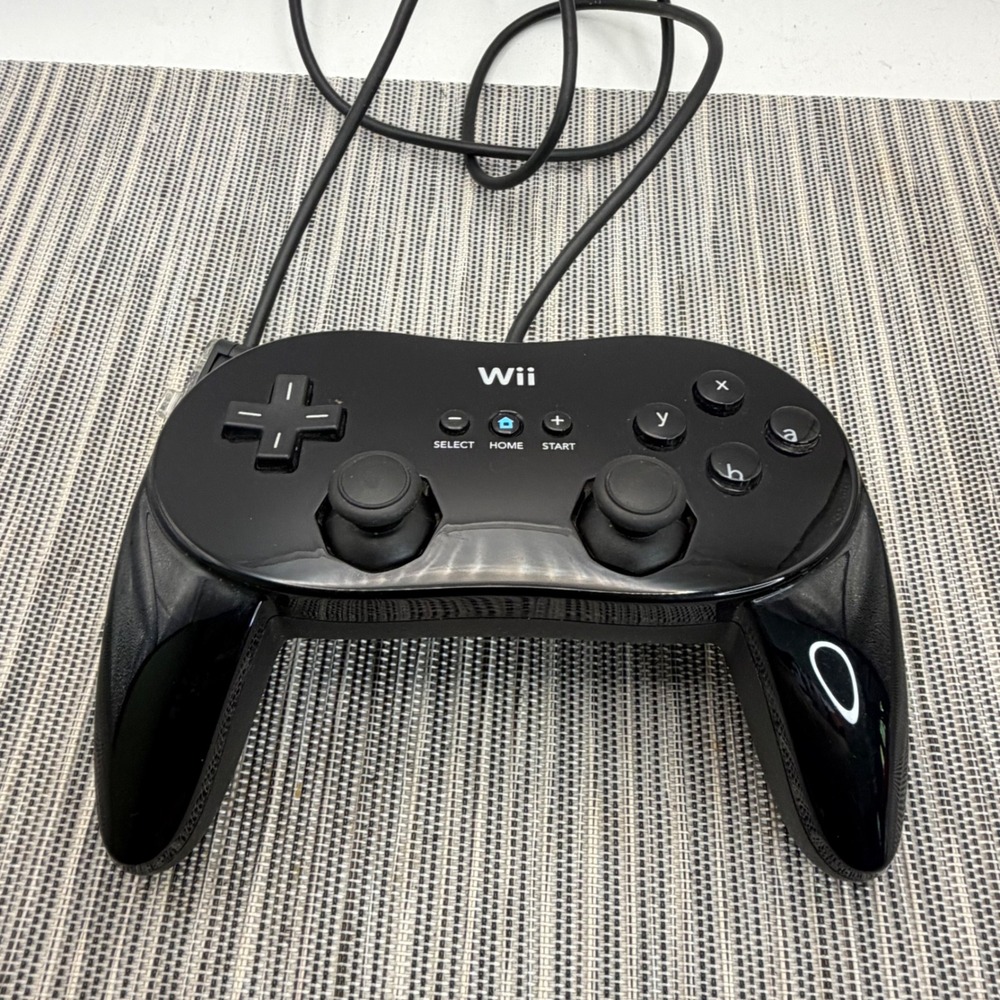 Nintendo Wii Classic Controller Pro Black RVL-005-02 OEM Genuine Accessory